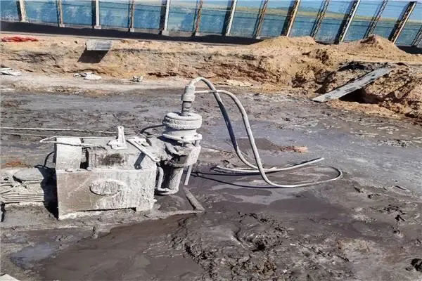吐鲁番水泡基础注浆加固